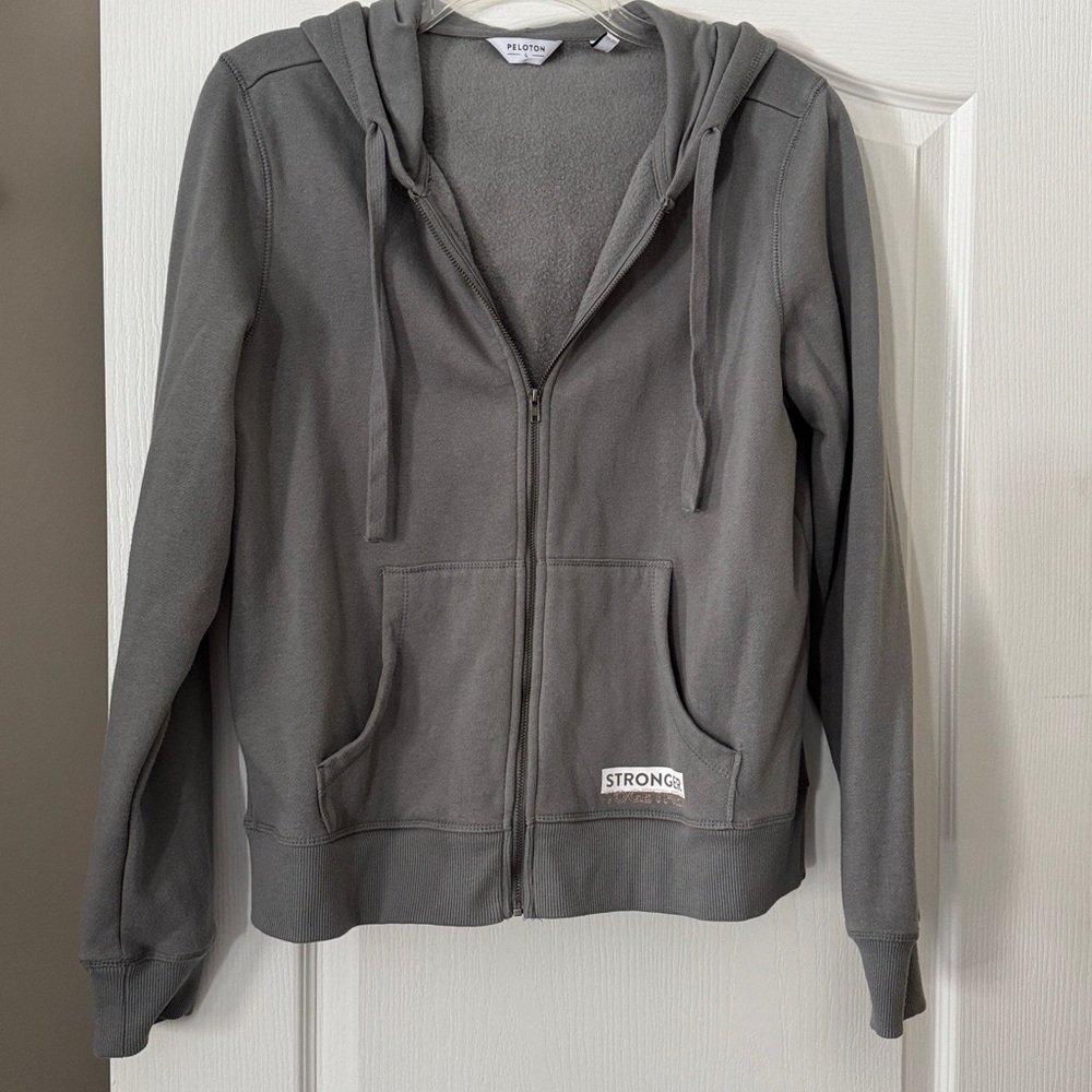 ❄️Peloton Gray Zip-Up Hoodie❄️